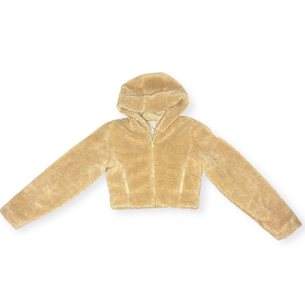 ALO Yoga Cropped LA Sherpa Jacket in Camel